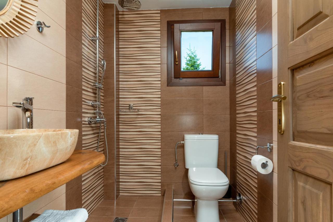 Άλυσσος Suites ツァガラダ エクステリア 写真