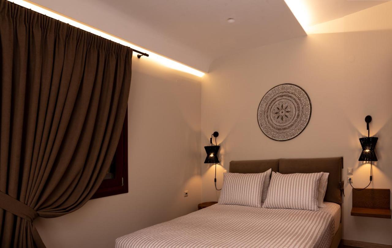 Άλυσσος Suites ツァガラダ エクステリア 写真